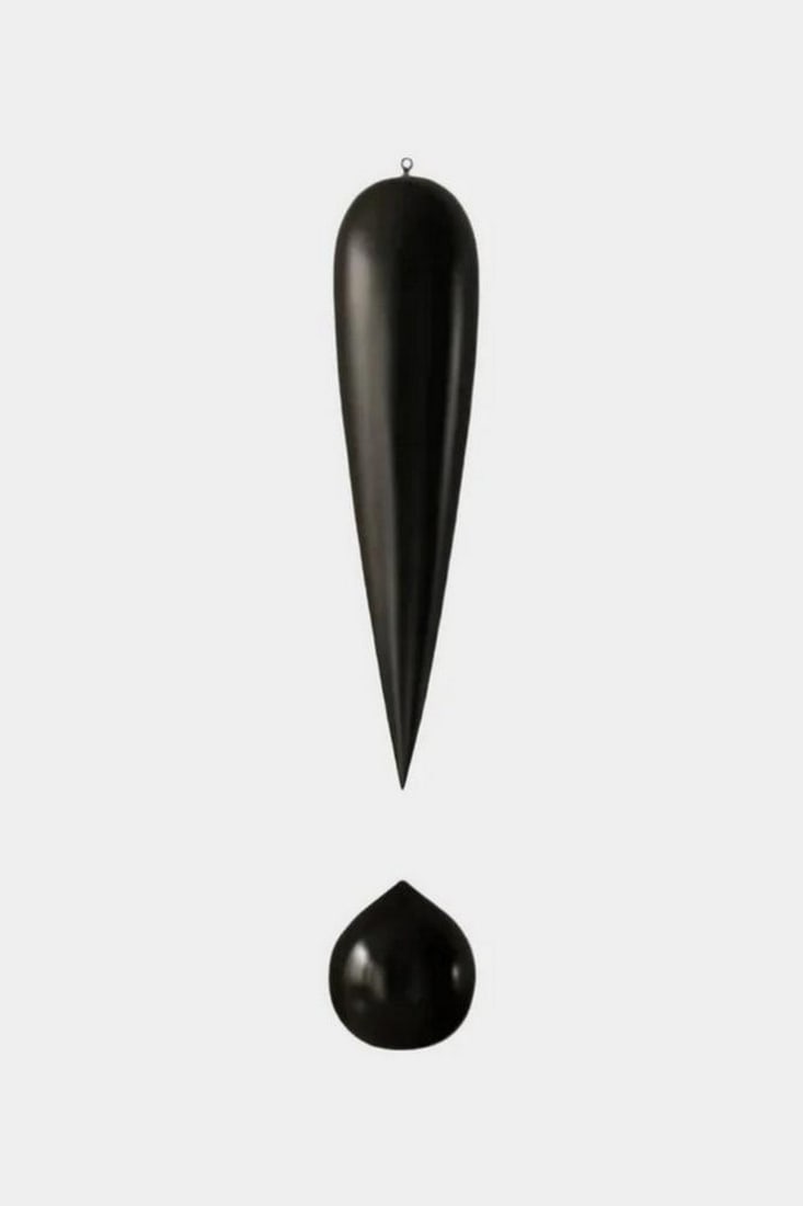 “Echo in Form?? Abstract Exclamation Sculpture: “Echo in Form” Abstract Exclamation Sculpture A bold and minimalist sculpture reimagining the exclamation mark with striking simplicity. The elongated upper droplet and rounded lower form are