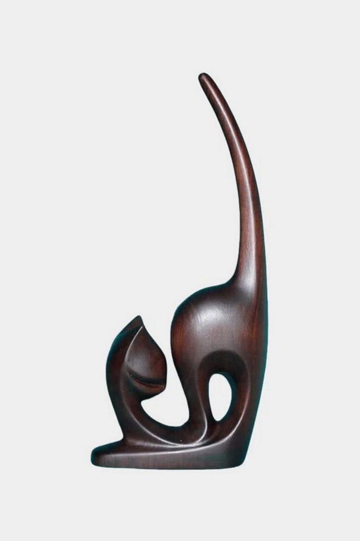 Modern Elegance – Abstract Cat Sculpture (1 of 3)
