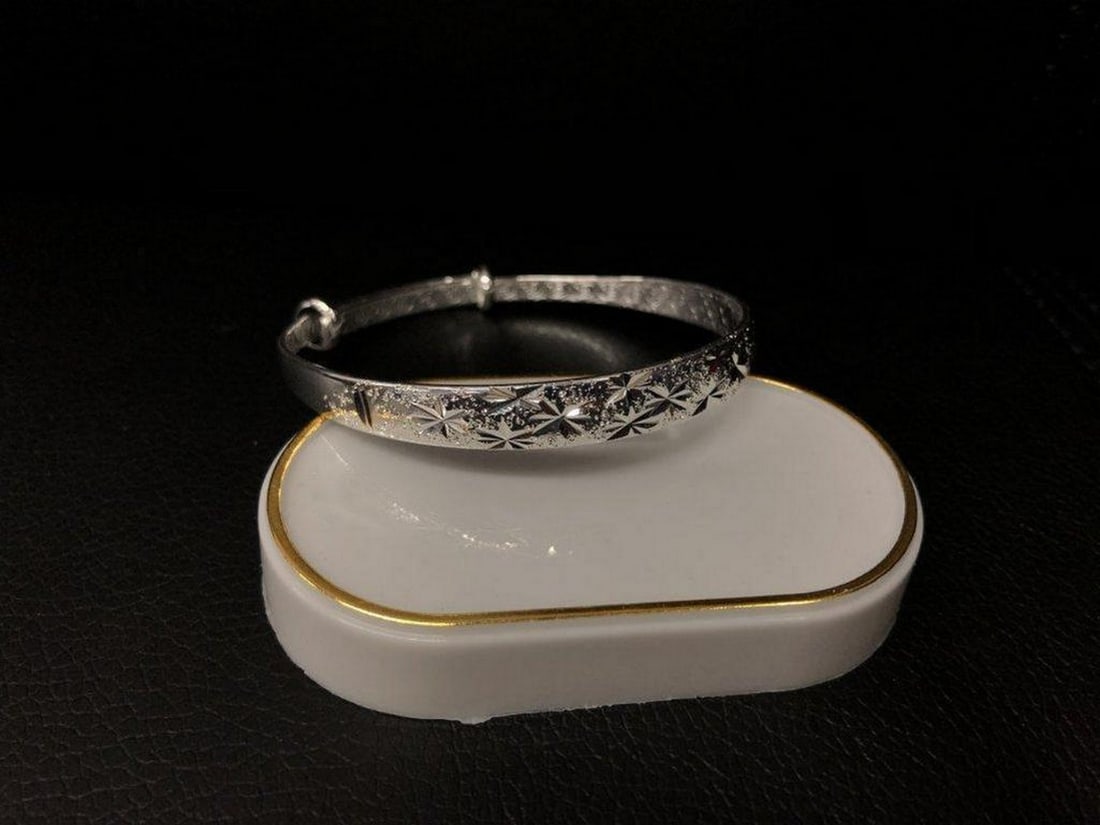 Asian Silver Plated Clover Bangle: Asian Silver Plated Clover Bangle, View Photos For Further Details.