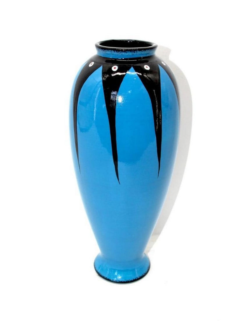 Large Blue Morning Vase by Veran Pardeahtan (1 of 2)