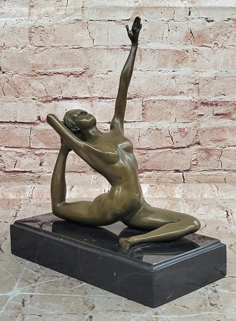 Timeless Elegance" Original Bronze Nude Sculpture by Milo – 10" x 8: "Timeless Elegance" Original Bronze Nude Sculpture by Milo – 10" x 8" This original bronze sculpture by Milo depicts an Art Deco nude female figure, celebrating grace, confidence, an