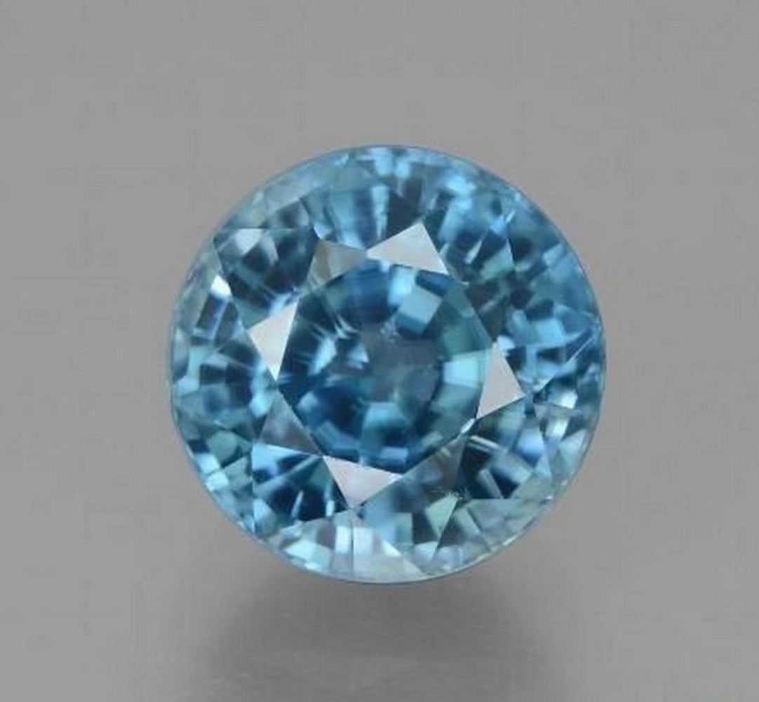 4.93 ct Natural Blue Zircon – Round Facet (1 of 2)