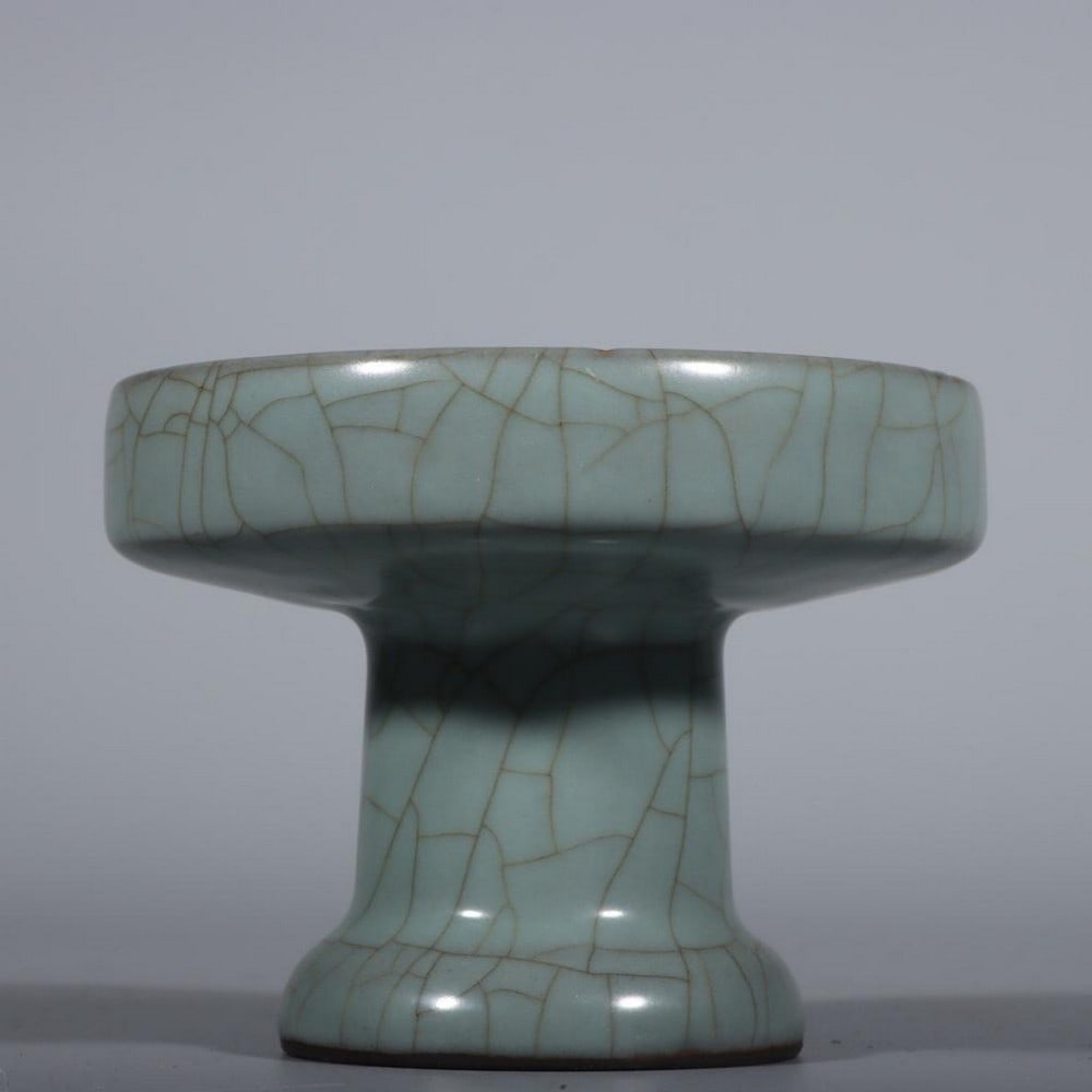 Old Collection Kiln Blue Glaze Oil Lamp: Old Collection Kiln Blue Glaze Oil Lamp. Discover the beauty of ancient Chinese craftsmanship with this oil lamp, inspired and crafted in the distinctive blue glaze style of the Imperial Official Kiln