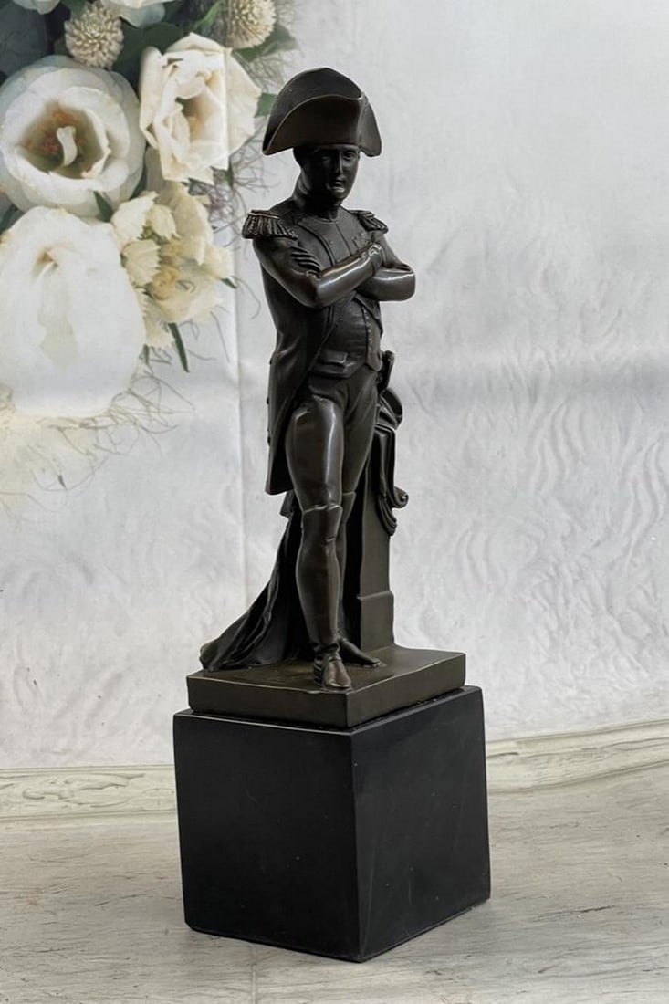 French Commander Napoleon Bonaparte Bronze Sculpture: French Commander Napoleon Bonaparte Bronze Sculpture This is a bronze bust honoring the French commanding martial giant Napoleon Bonaparte (15 August 1769 – 5 May 1821). As Napoleon I, h