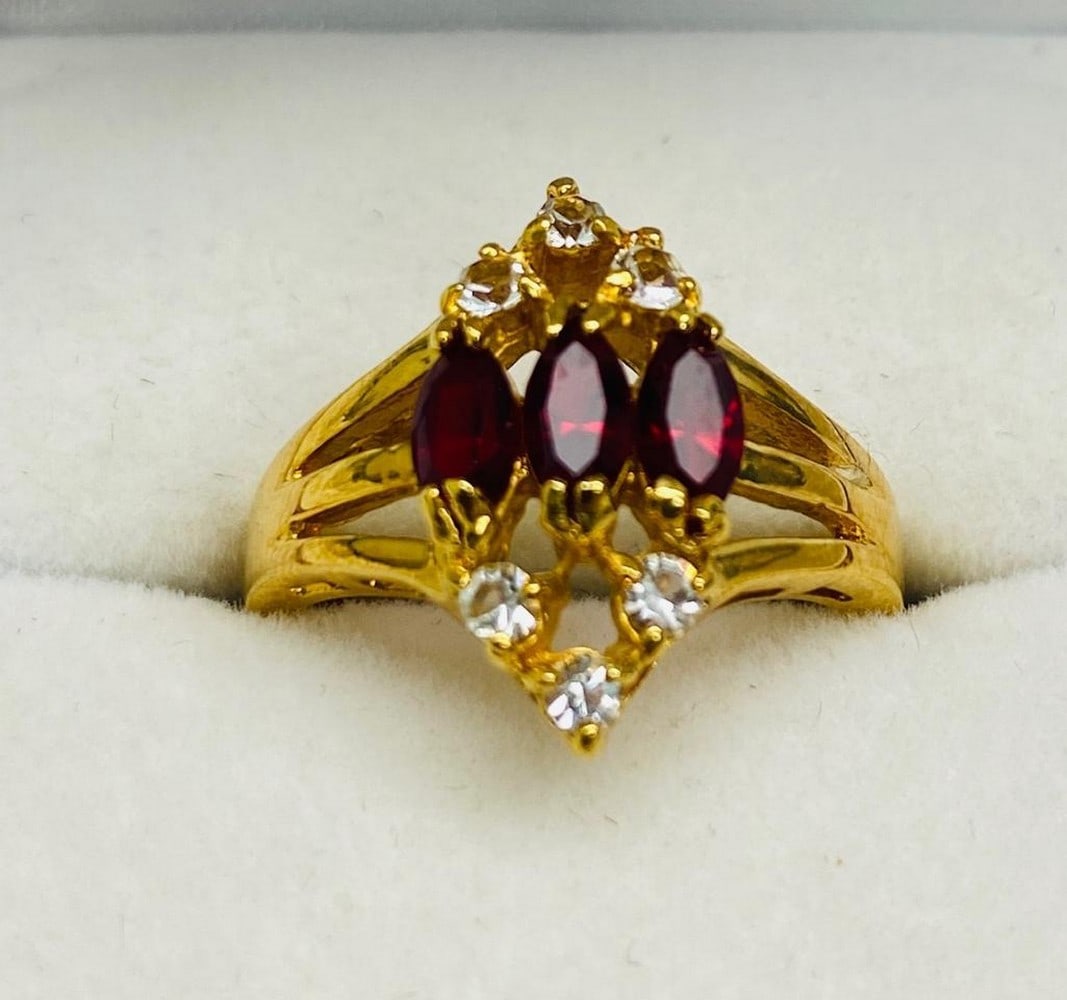 Designer Triple Set Swarovski Purple & Clear Crystals 18KT GEP Size 6 Ring: A Designer Triple Set Swarovski Purple & Clear Crystals 18KT GEP Size 6 Ring. Ring was handcrafted in Israel, top quality vintage craftsmanship. Please View Photos For Further Details.