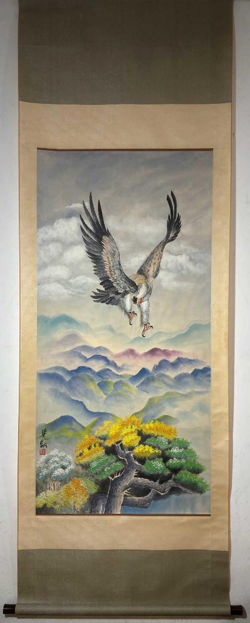 Lin Fengmian “Eagle?? Painting Scroll: Lin Fengmian “Eagle” Painting Scroll A striking painting scroll by the celebrated artist Lin Fengmian, depicting a powerful eagle in dynamic motion. The bold brushwork and expressive use of co