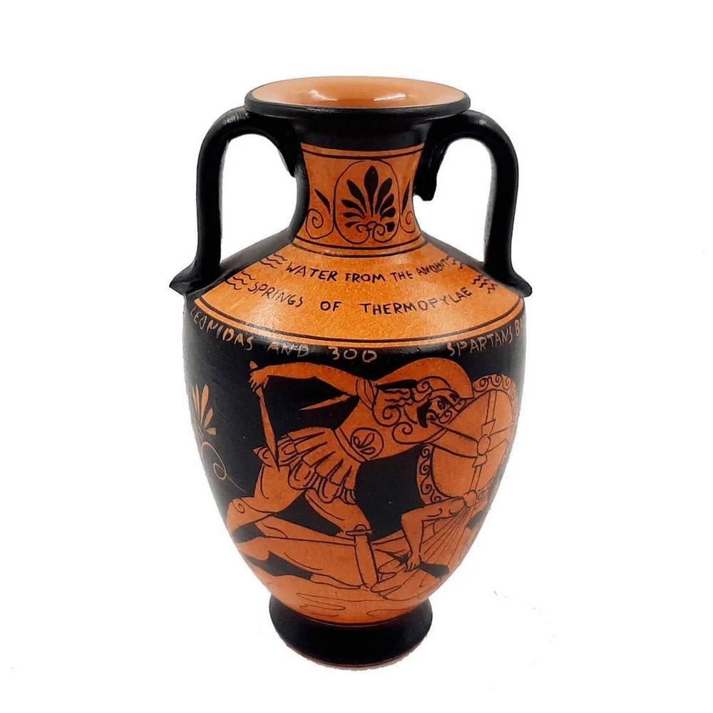 Red-Figure Greek Amphora Glazed, Leonidas in Battle Replica: Red-Figure Greek Amphora Glazed, Leonidas in Battle Replica Enhance your decor with a Greek Amphora reproduction glazed inside, from the Classical period (5th century BC), painted in the Red-Figure st