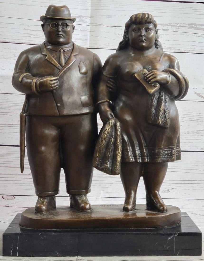 Couple On A Stroll Bronze Sculpture by Fernado Botero - 14" x 11": Couple On A Stroll Bronze Sculpture by Fernado Botero - 14" x 11" This is an amazing piece is beyond believe astonishing. This lovely couple take a stroll through the park before attending th