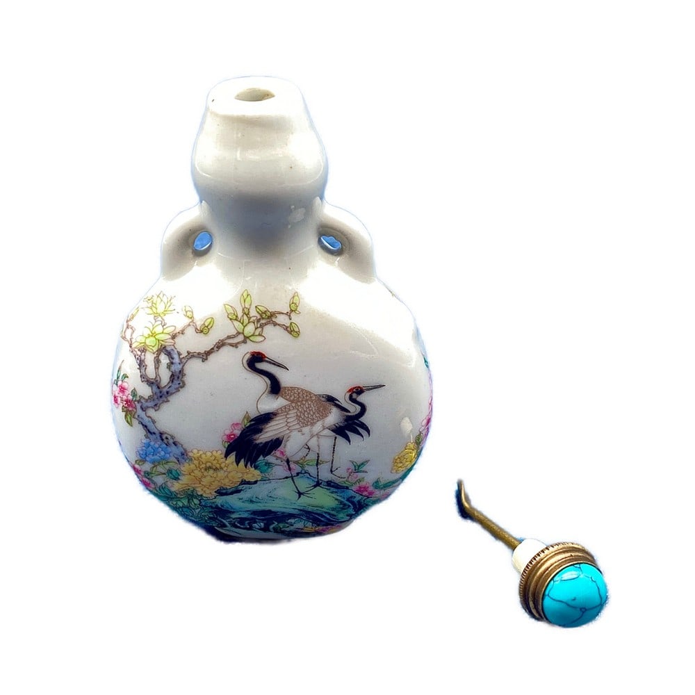 EXQUISITE CHINESE HANDMADE PORCELAIN AND TURQUOISE SNUFF BOTTLE - 4