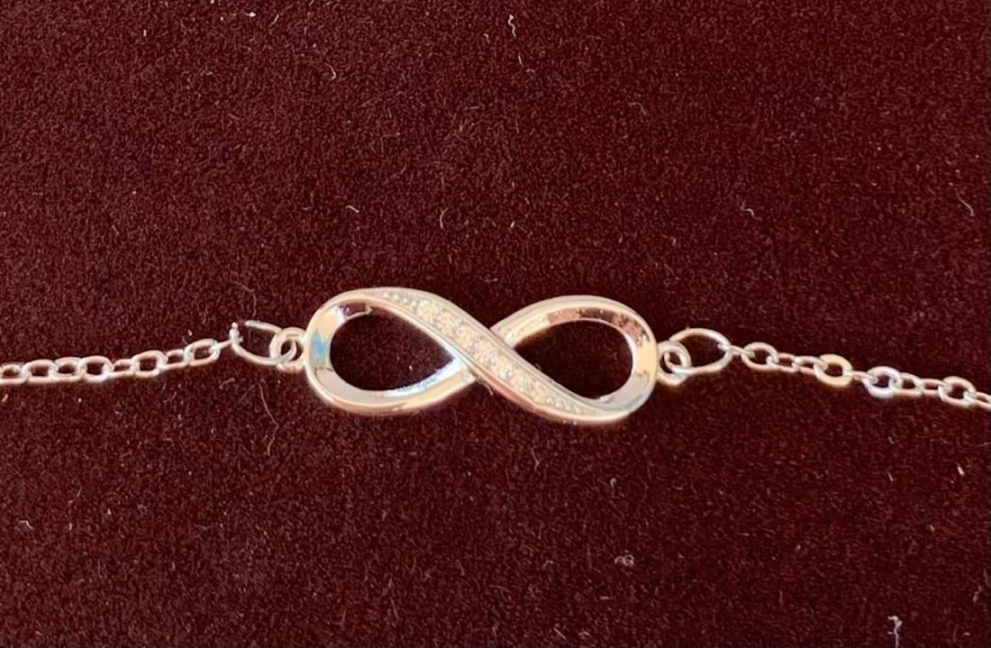 Endless Elegance Bracelet - 3