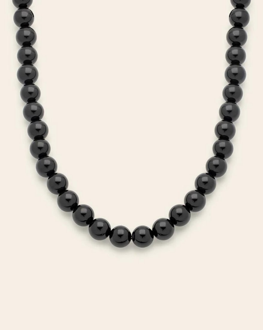 Midnight Agate Boulé Necklace Gold Vermeil: Midnight Agate Boulé Necklace Gold Vermeil For the days when you want to keep it effortless yet elevated, the Midnight Agate Boulé Necklace strikes the perfect balance of shine, edge, and confidence
