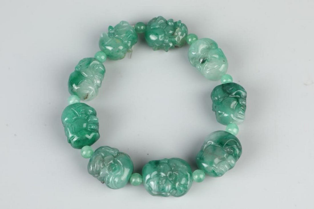 Timeless Elegance: Handcrafted Jade Bracelet - 5