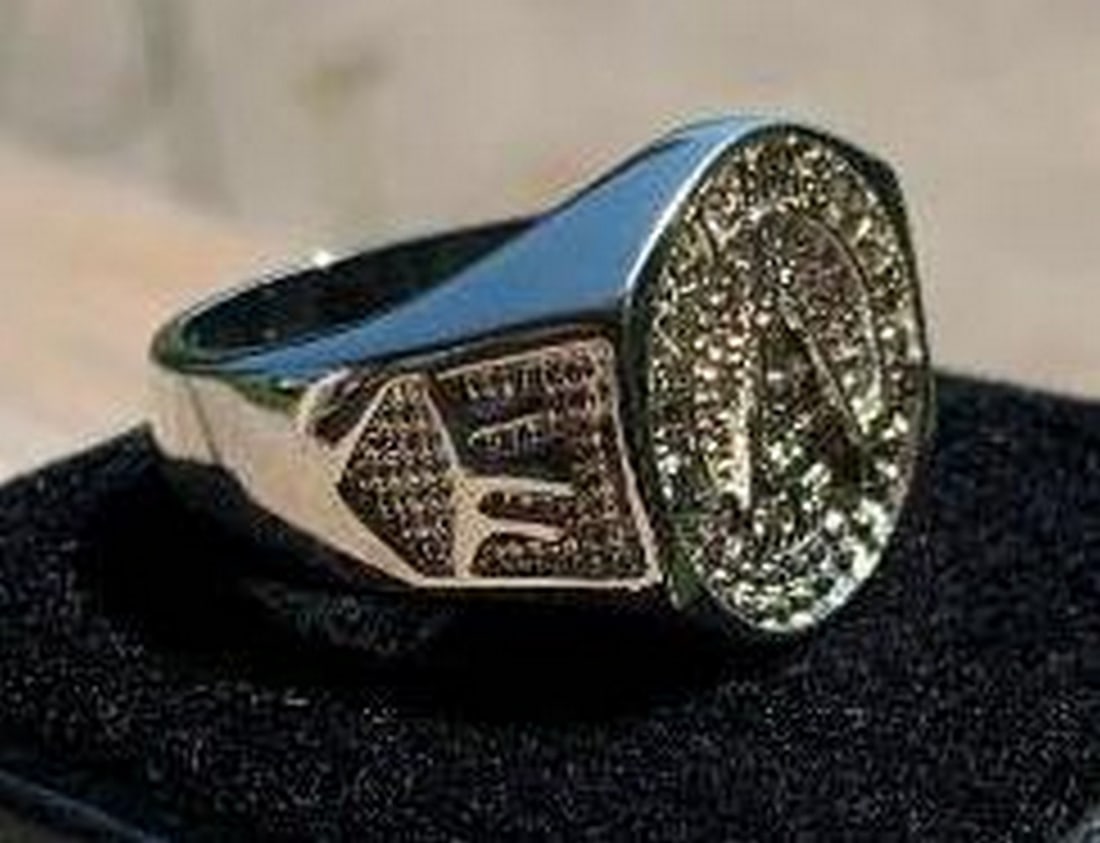 Sterling Silver Past Master Masonic Ring: Honoring Leadership and Legacy (1 of 9)