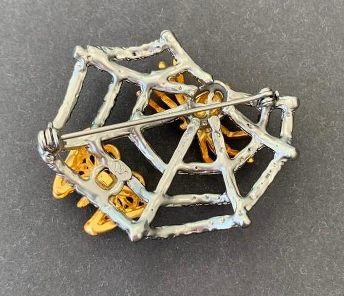 Silver-Toned Web Brooch - 2