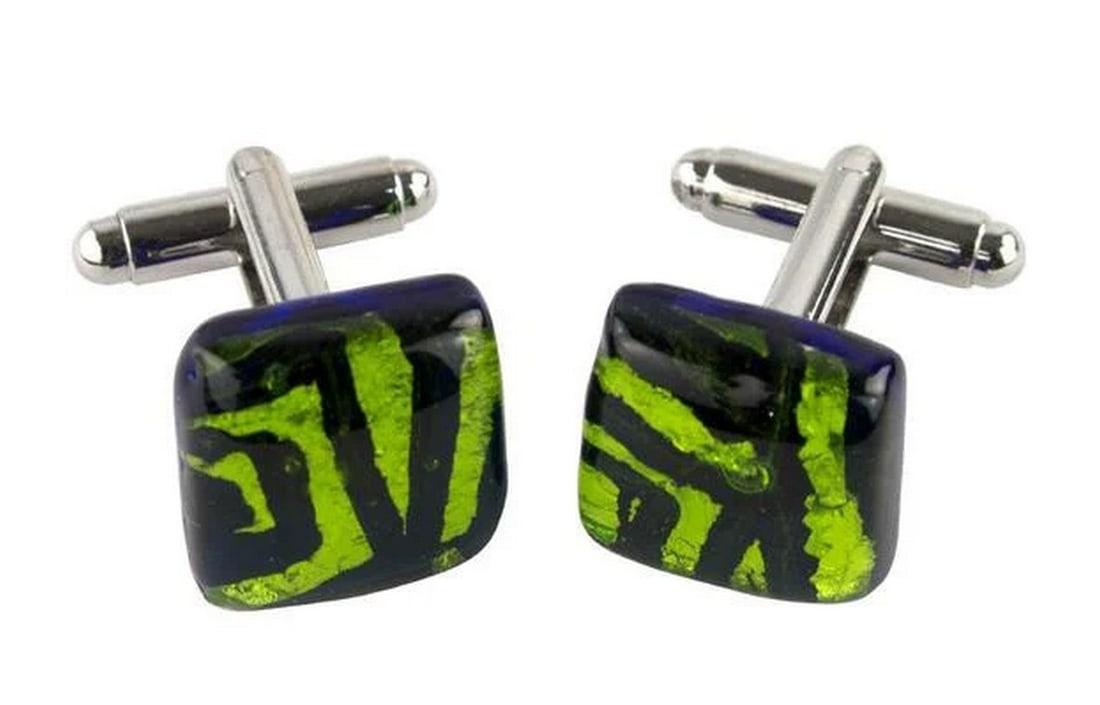 Fluo Green & Chrome Silver Murano Glass Men's Cuff Links: Fluo Green & Chrome Silver Murano Glass Men's Cuff Links Introducing our Fluo Green Chrome Silver Murano Glass Men's Cuff Links, a vibrant fusion of style and sophistication. Handcrafted