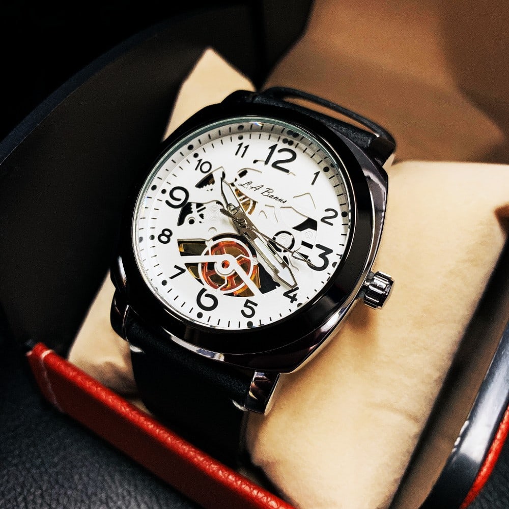 Mens L.A Banus Formal White Skeleton Chronograph Genuine Leather Band Watch: Mens L.A Banus Formal White Skeleton Chronograph Genuine Leather Band Watch. The Watch Is Accompanied By A Mounting Pillow & Stitch Leather Casing From L.A Banus. This Offers Safe Keeping For Yo