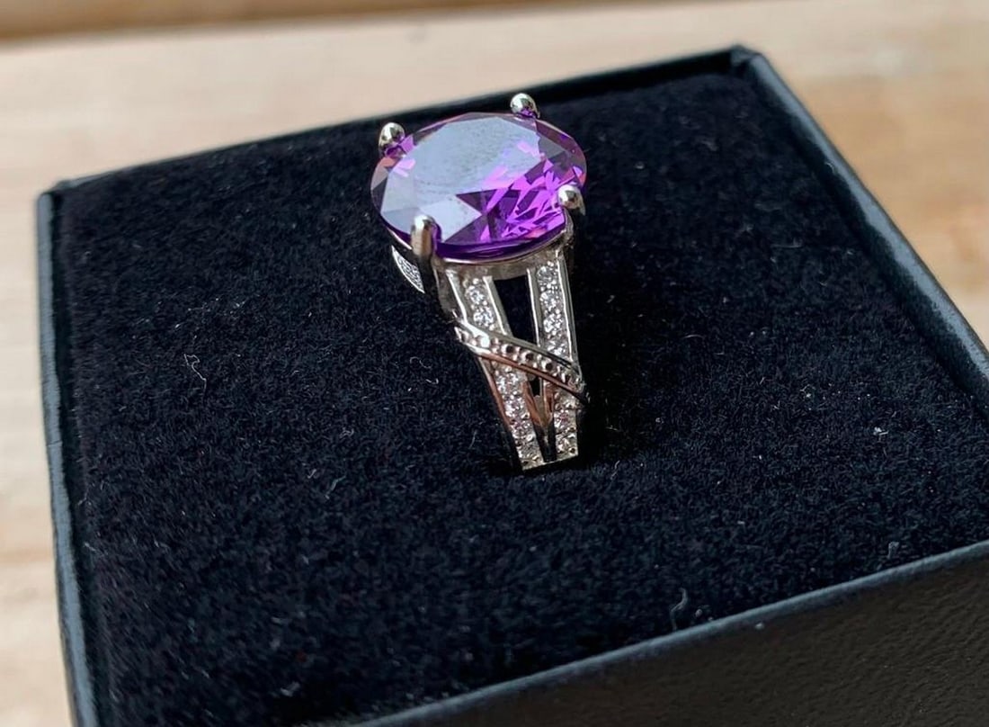 Sterling Silver Ring with Round Amethyst - 4