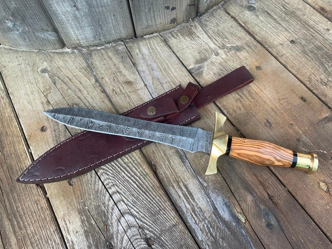 The Spartans Damascus Dagger - 3