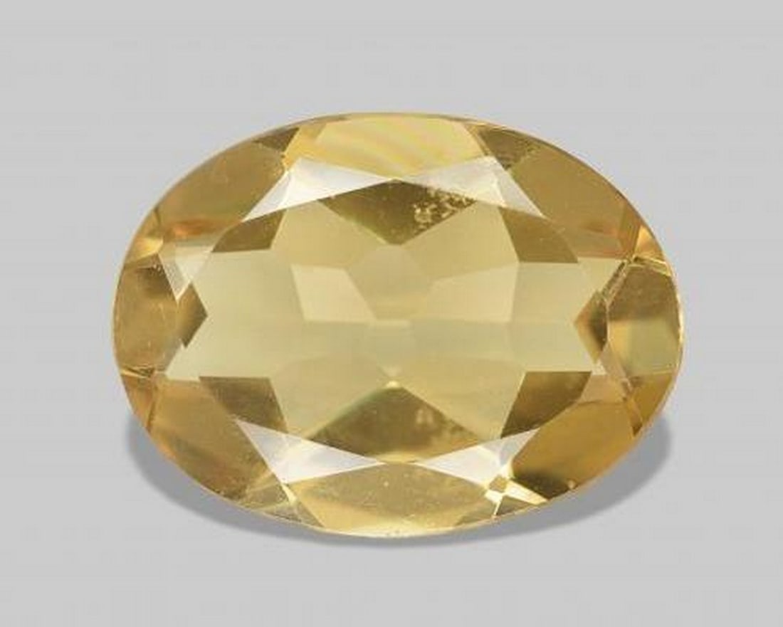 1.38 ct Natural Warm Yellow Beryl, Oval, VVS–VS, Madagascar (1 of 3)