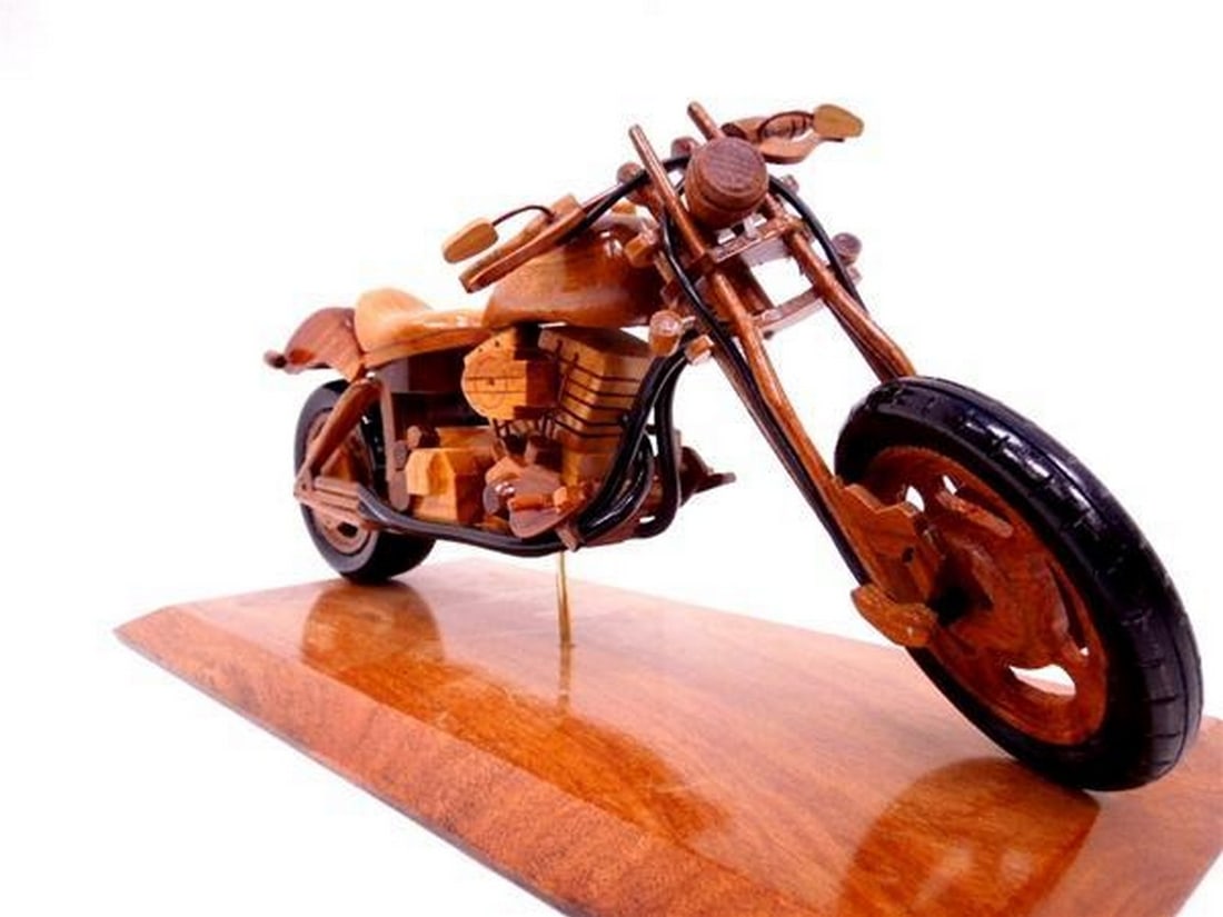 Classic Chopper Bike Motorcycle Wooden Replica: Classic Chopper Bike Motorcycle Wooden Replica This meticulously crafted Chopper Bike motorcycle, handcrafted from solid mahogany, is a stunning addition to any collection. Featuring intricate