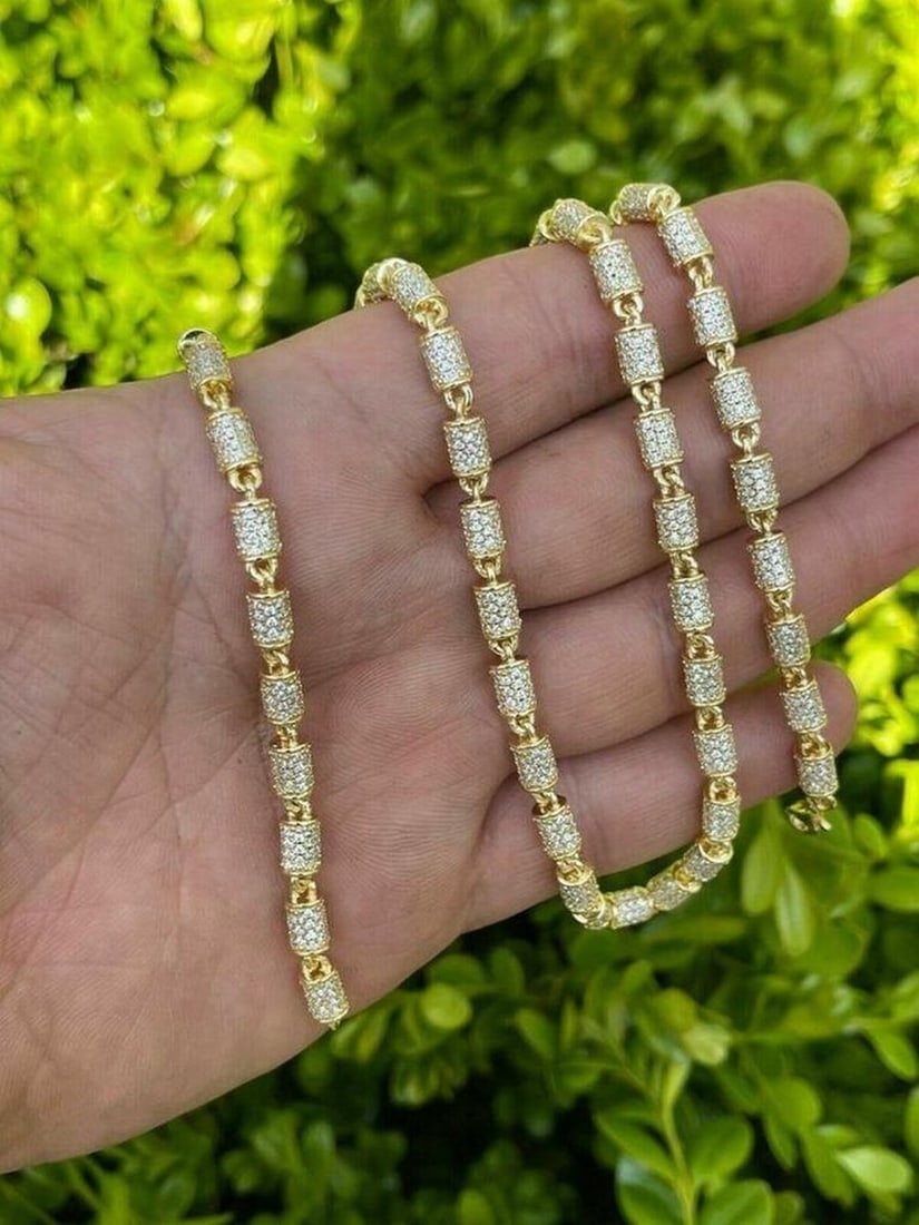 22" 14k Gold & 925 Solid Silver Iced Out Barrel Chain 4mm Width: 22" 14k Gold & 925 Solid Silver Iced Out Barrel Chain 4mm Width Mens or Ladies 4mm Wide Gold and Silver Barrel Chain 18-25 Ct Of Man Made Diamonds This Is A High Quality Handmade
