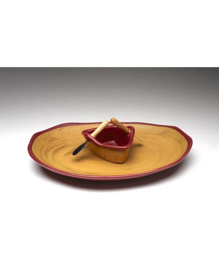 Red/Gold Ceramic Boat on a Pond Dip Set (1 of 1)