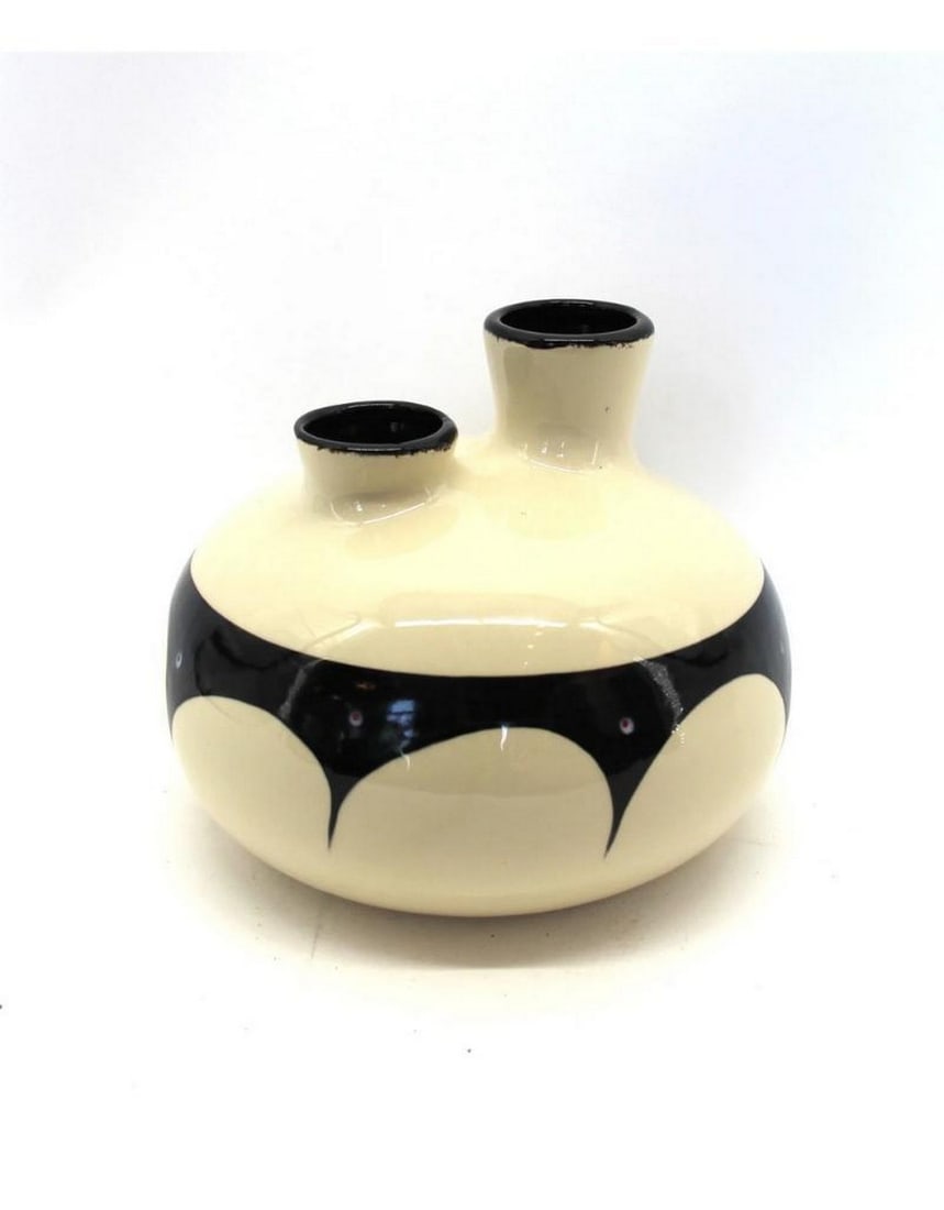 Alberta Clay Wedding Vase by Veran Pardeahtan: Alberta Clay Wedding Vase by Veran Pardeahtan Traditionally, the Wedding Vase is created or commissioned for the engaged couple. During the wedding ceremony, the vase is filled with holy water or