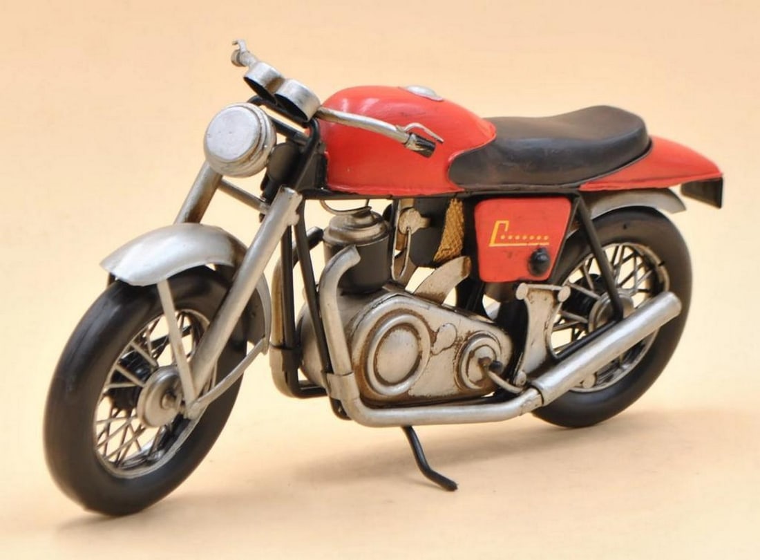 Die Cast 1975 Norton Commando MK3 (1 of 1)