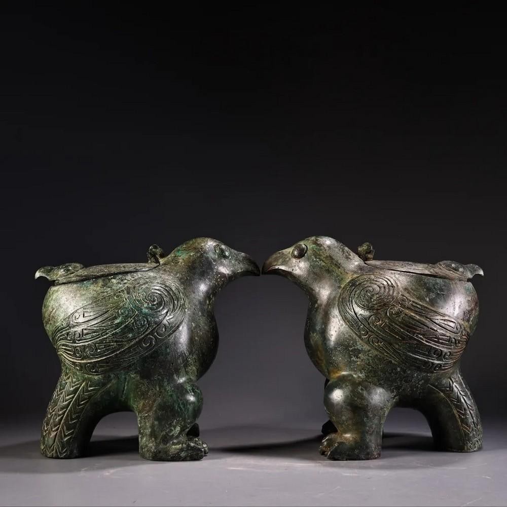 A Pair of Chinese Antique Bronze Bird Statues (1 of 7)