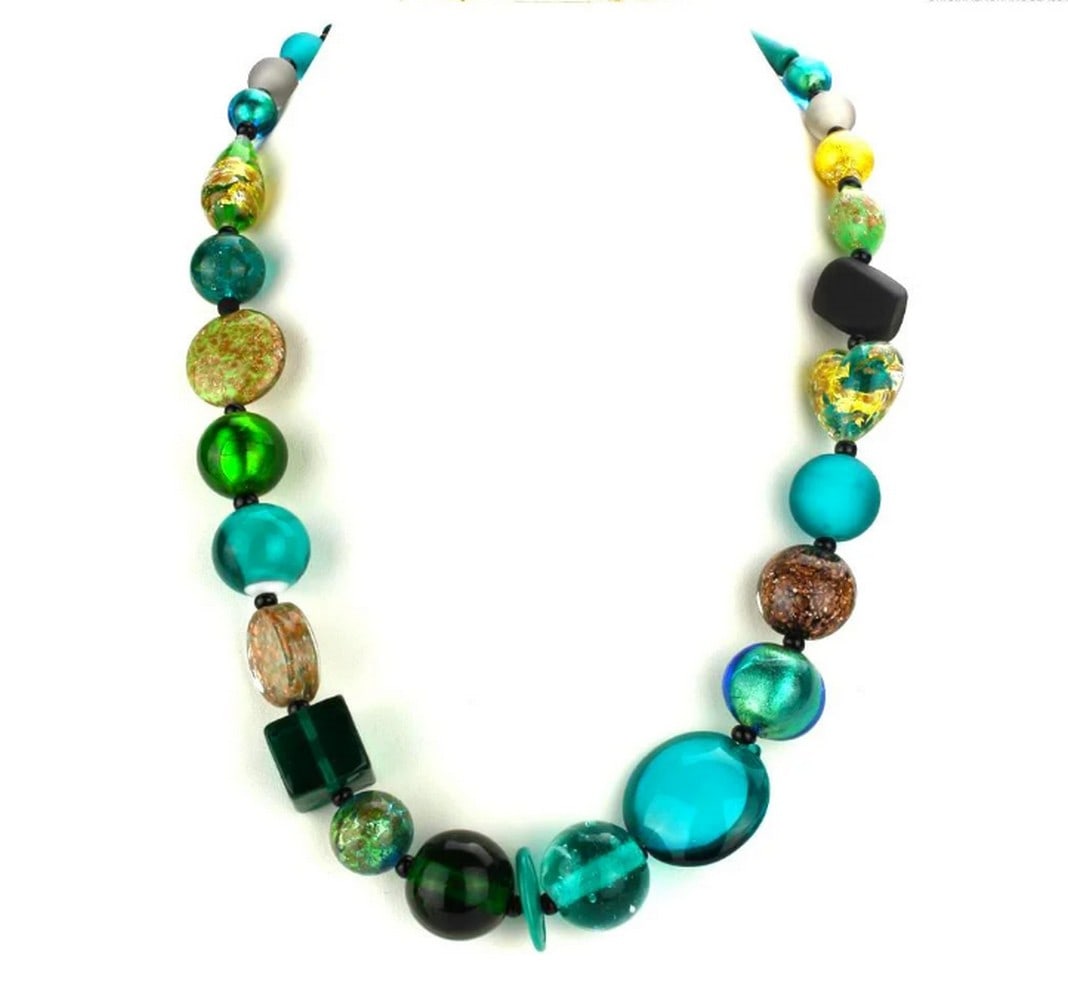 Emerald – Murano Glass Bead Necklace: Emerald – Murano Glass Bead Necklace Exclusive necklace handcrafted using the lampworking technique with authentic Murano glass. Each bead is individually crafted by our skilled glass artisans. This