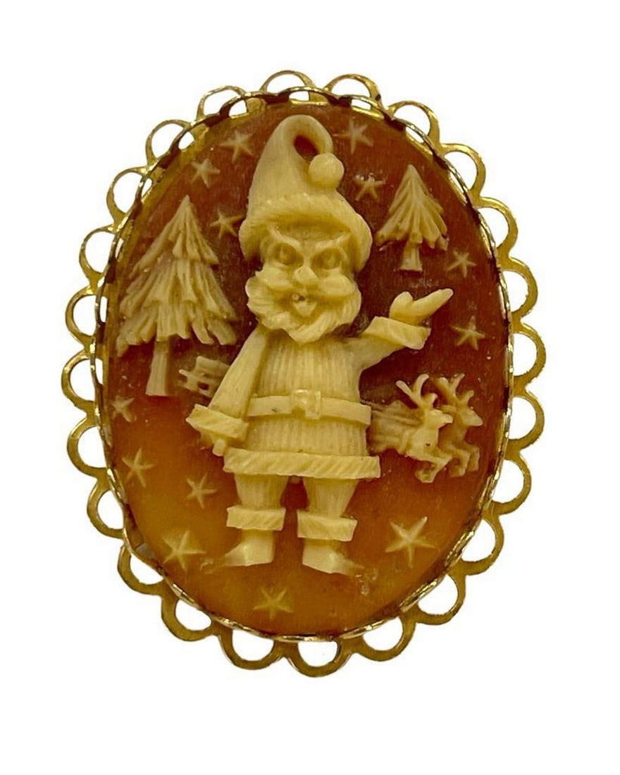 Whimsical Carved Gnome Brooch: Whimsical Carved Gnome Brooch Elevate your style with our "Whimsical Carved Gnome Brooch." Expertly crafted, this charming accessory captures the playful spirit of gnomes with intricate