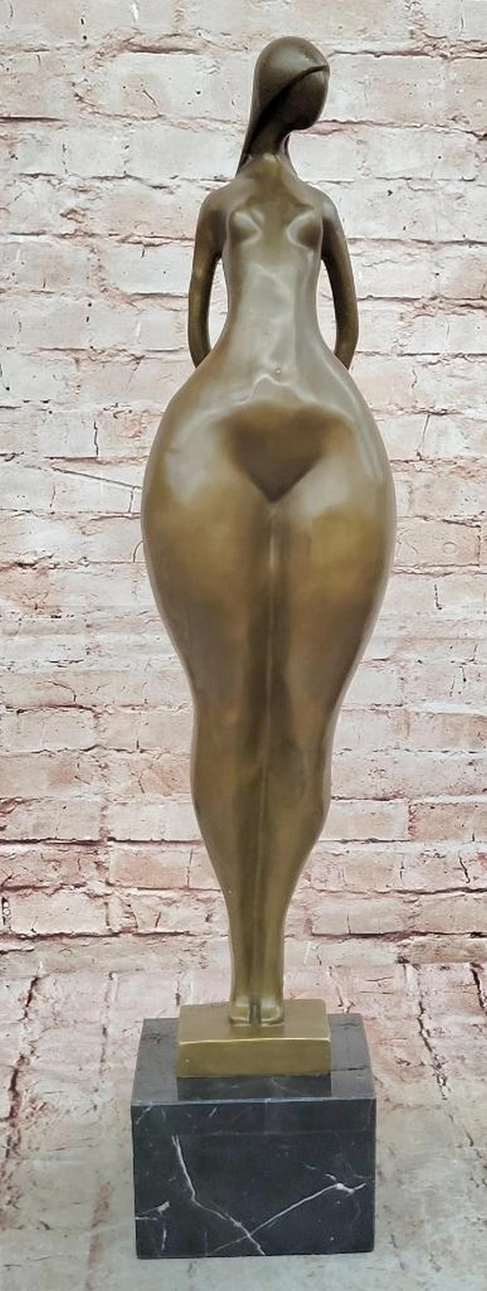 Voluptuous Female Nude Bronze Sculpture by Milo – 28" x 6": Voluptuous Female Nude Bronze Sculpture by Milo – 28" x 6" This striking bronze sculpture by Milo pays tribute to Colombian artist Fernando Botero, depicting a voluptuous nude female figure