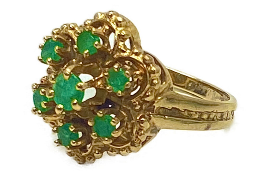 .12ct Round Cut Emerald set in 14K Gold Ring (1 of 5)