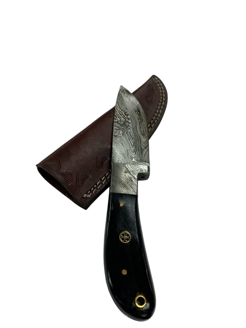 Custom Handmade Damascus Steel Knife With Black Wooden Handle: Custom Handmade Damascus Steel Knife With Black Wooden Handle Custom Made Damascus Knife With Genuine Leather Sheath To Keep The Blade Safe & Make Carrying & Storing Easy. Each Sheath Is