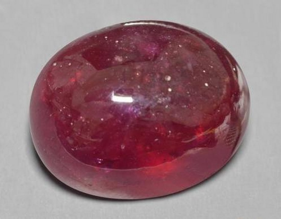 25.56ct Natural Deep Red Ruby, Oval Cabochon, Translucent, Madagascar - 3