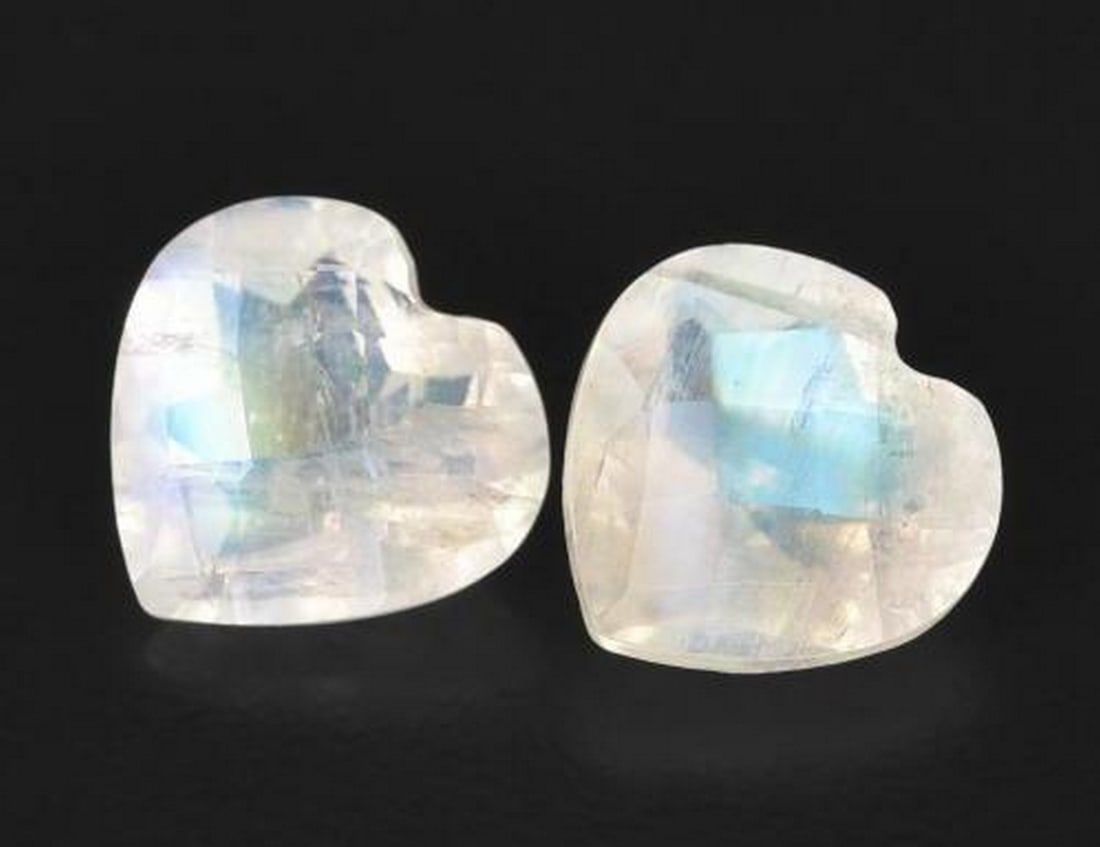 1.31ct Natural Bluish White Rainbow Moonstone, Heart, Transparent (Pair): 1.31ct Natural Bluish White Rainbow Moonstone, Heart, Transparent (Pair) Pair of natural rainbow moonstone gemstones with a combined weight of 1.31 carats (average 0.66 carats each), cut in a