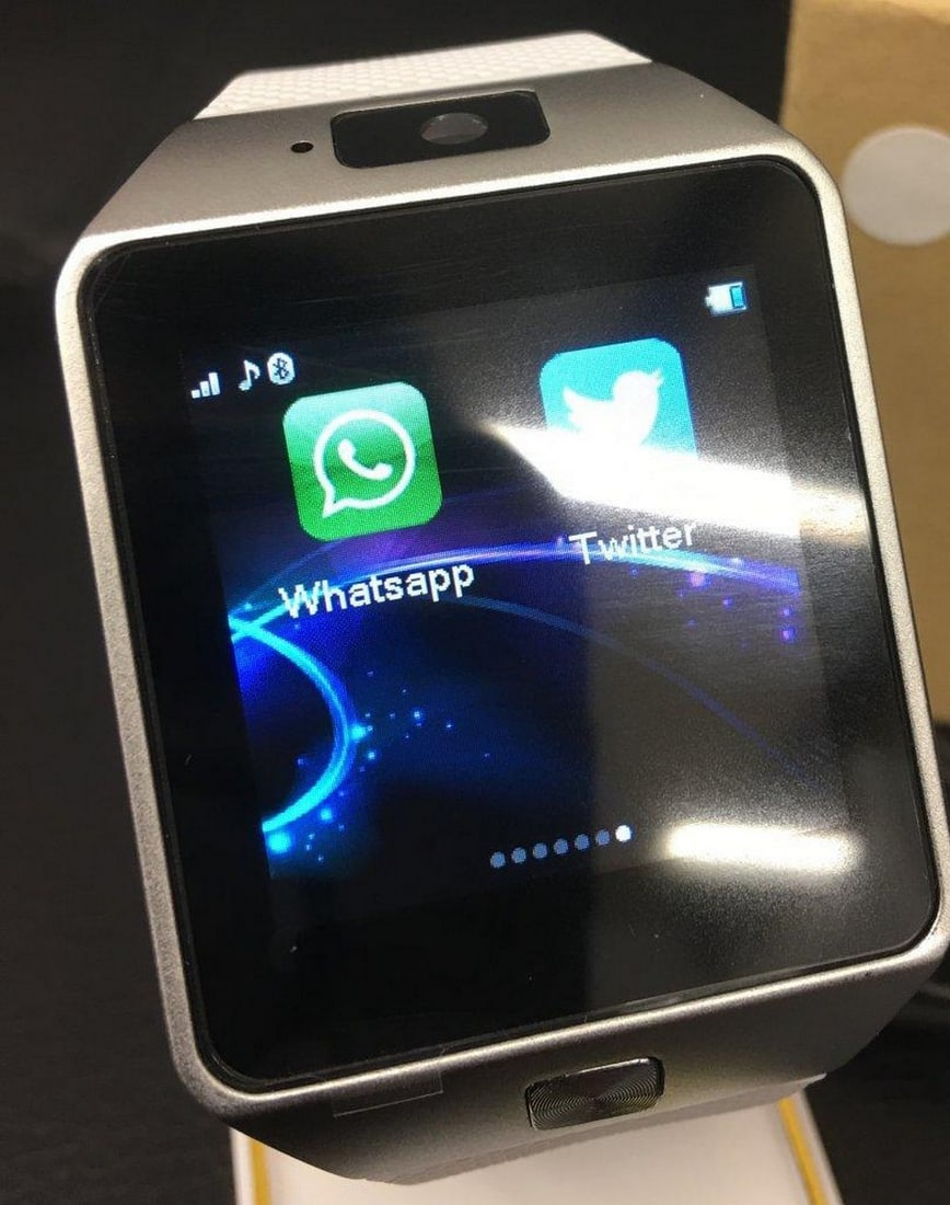 Touch Screen Smartwatch with Camera & Multi-Function Apps - 8