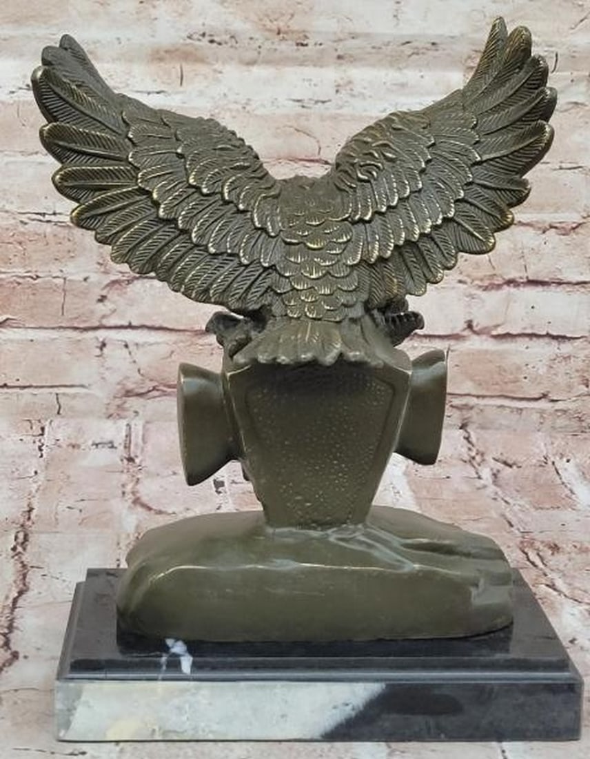 Bronze Eagle and Handshake Statue - 3
