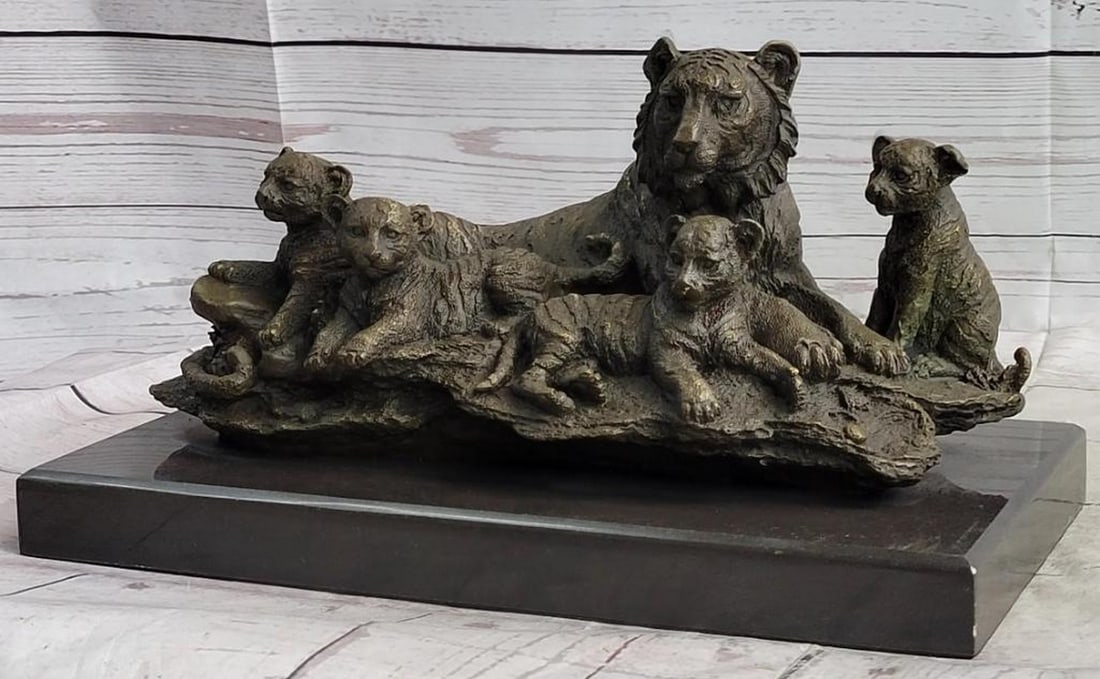 ORIGINAL TIGER FAMILY BRONZE SCULPTURE ON MARBLE BASE - 7" X 13": Original Tiger Family Bronze Sculpture On Marble Base - 7" x 13" Introducing a magnificent bronze casting depicting a tiger and her four cubs, this sculpture exudes a captivating beauty. The