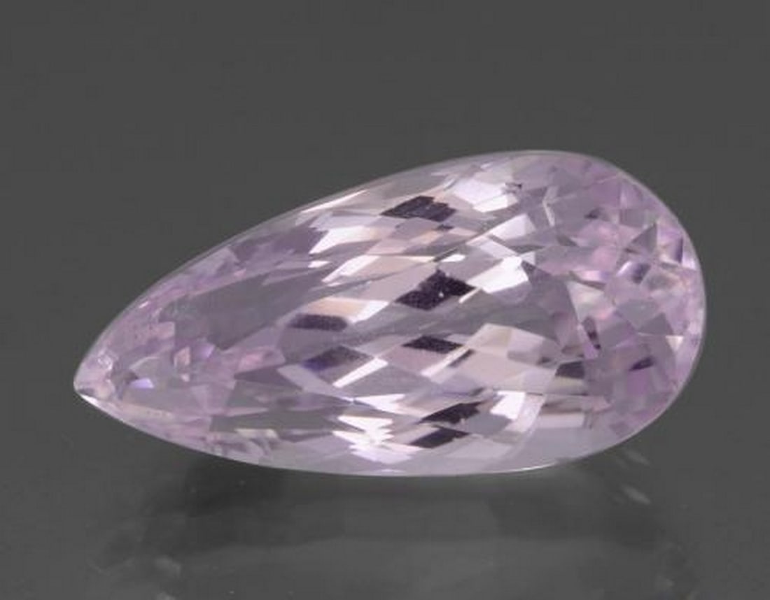 21.74 ct Natural Very Light Pink Tone Kunzite, Pear Cut, VS, Afghanistan (1 of 3)