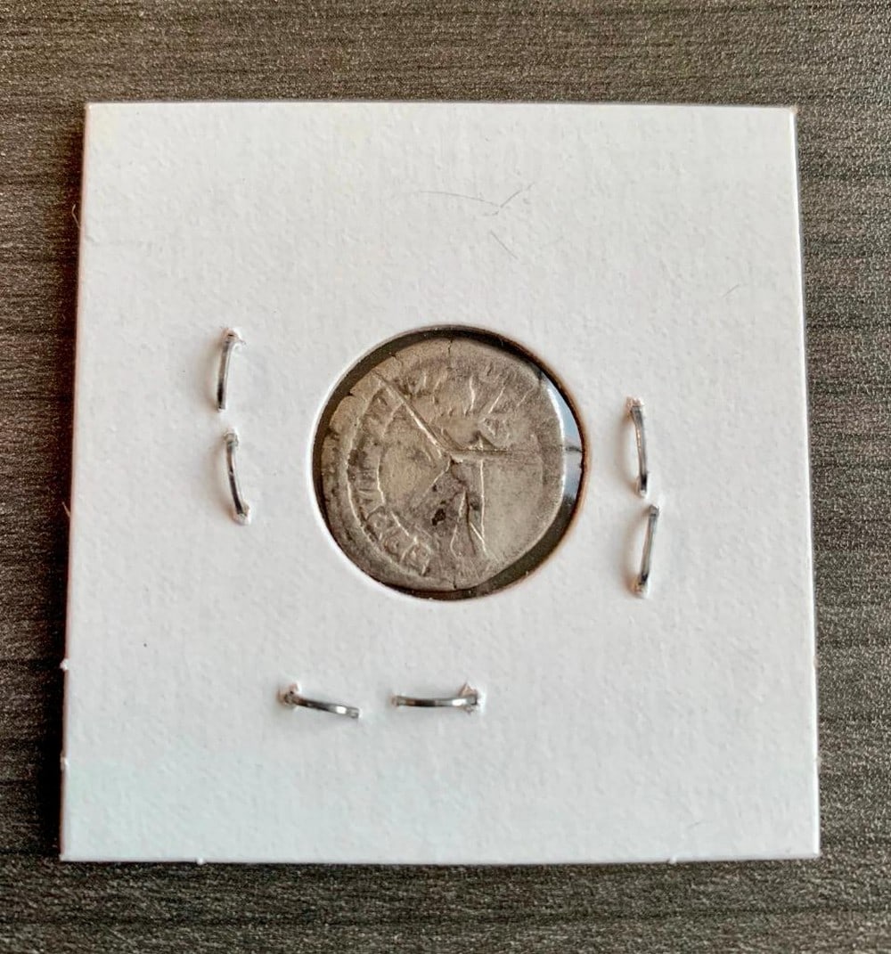 Commodus 185/86 A.D. Silver Denarius - 2