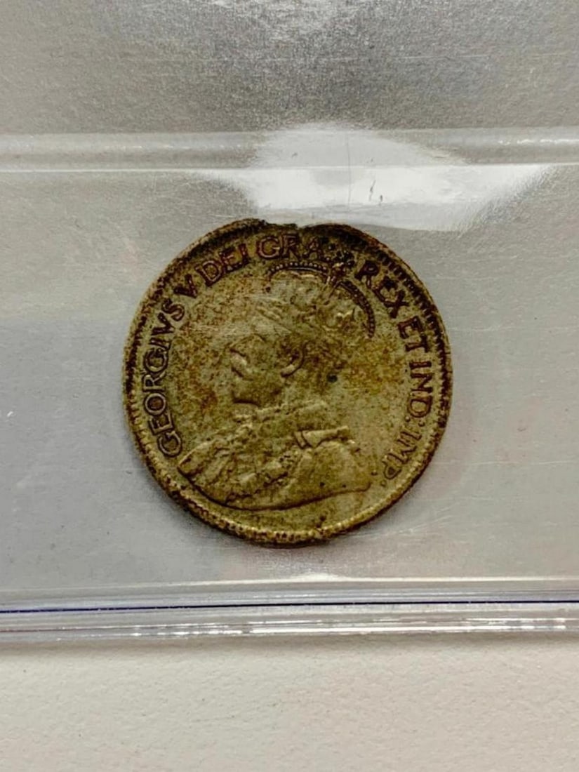 1920 10 Cents VF-20 - George V: Obverse The portrait in left profile of George V is surrounded with the inscription. Lettering: GEORGIVS V DEI GRA : REX ET IND : IMP : Translation: Georgius V (= quintus) Dei Gra (-atia) Rex Et I