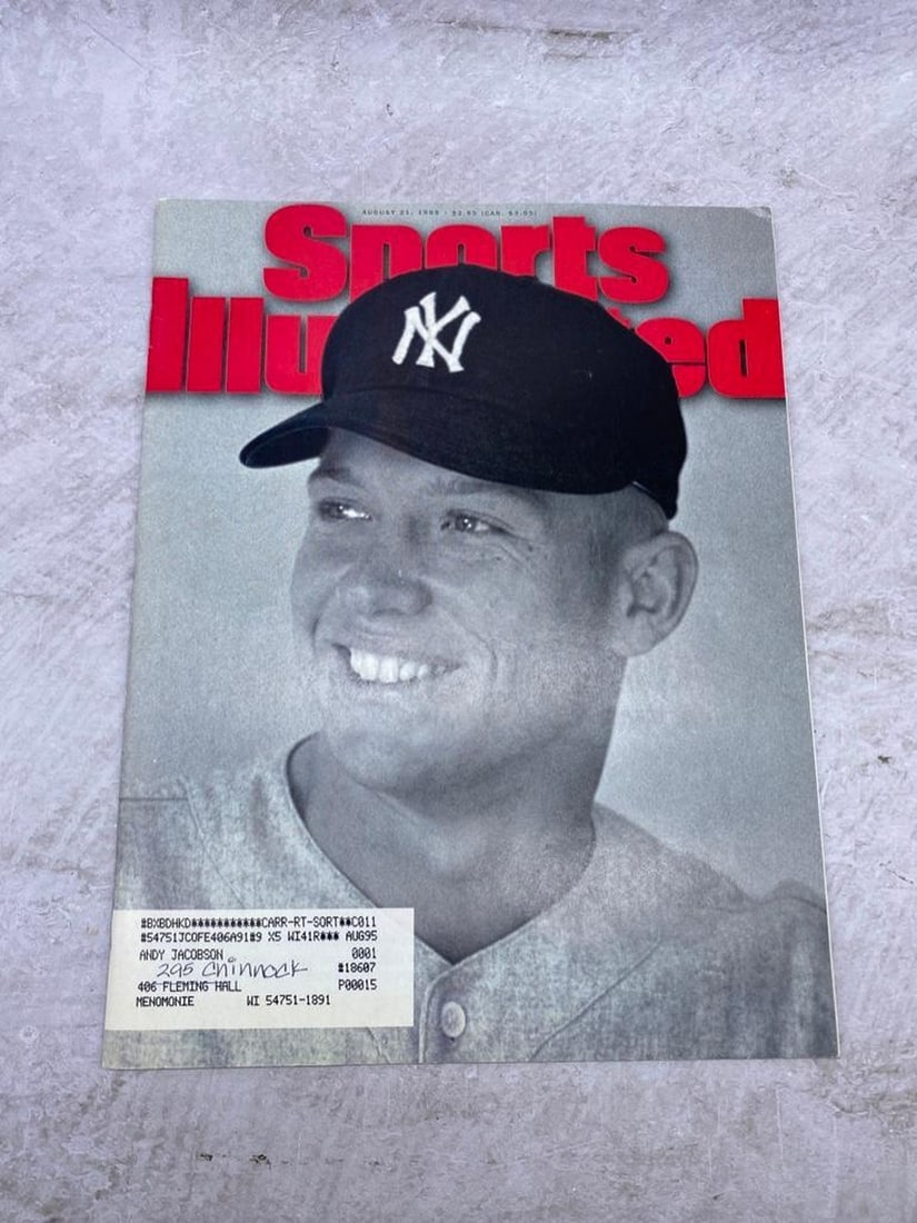 Sports Illustrated August 21, 1995 New-York Yankees Mickey Mantle Baseball Mag: Sports Illustrated August 21, 1995 New-York Yankees Mickey Mantle Baseball Mag. Magazine has small tear on back page. Pages are in great condition. View Photos For Further Details.