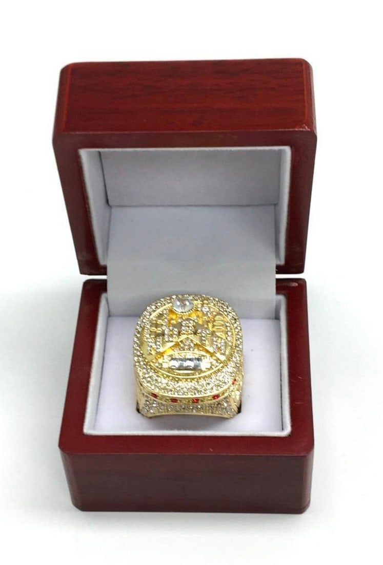 2009 NBA Champions Inspired Toronto Raptors "Lowry" Championship Ring (1 of 4)