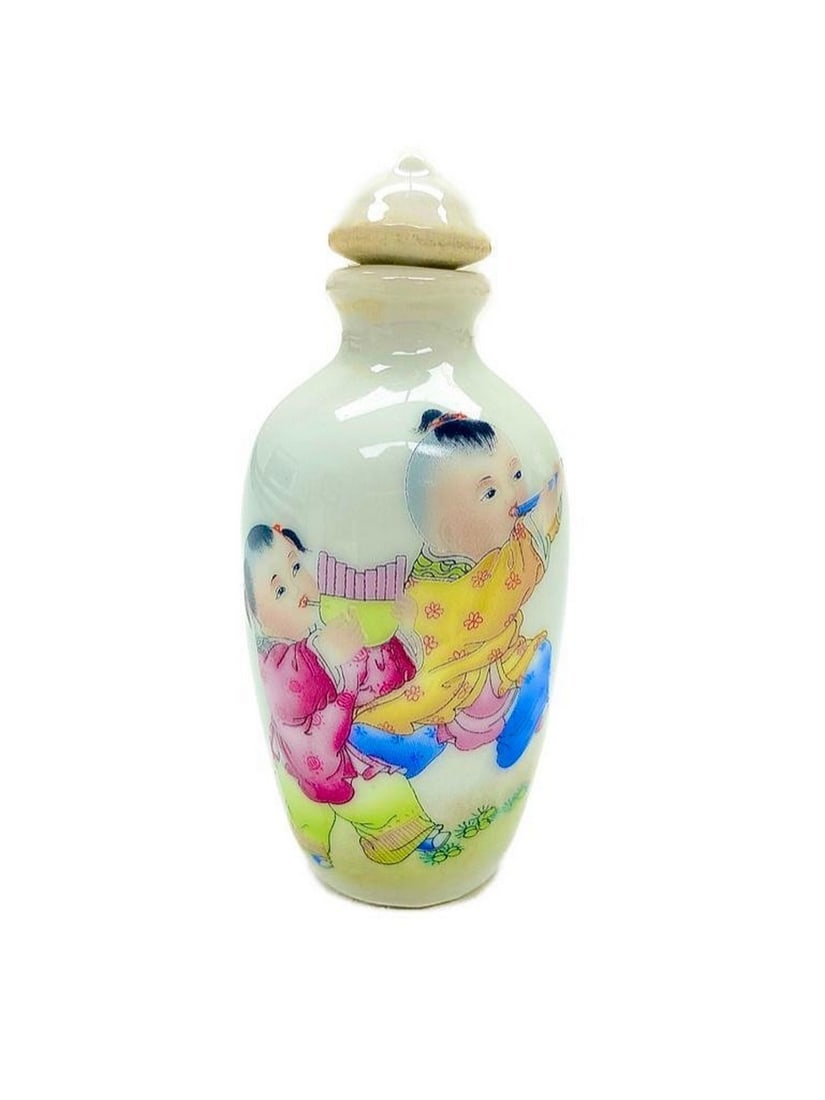 Magical Music Chinese Handmade Porcelain Snuff Bottle (1 of 4)
