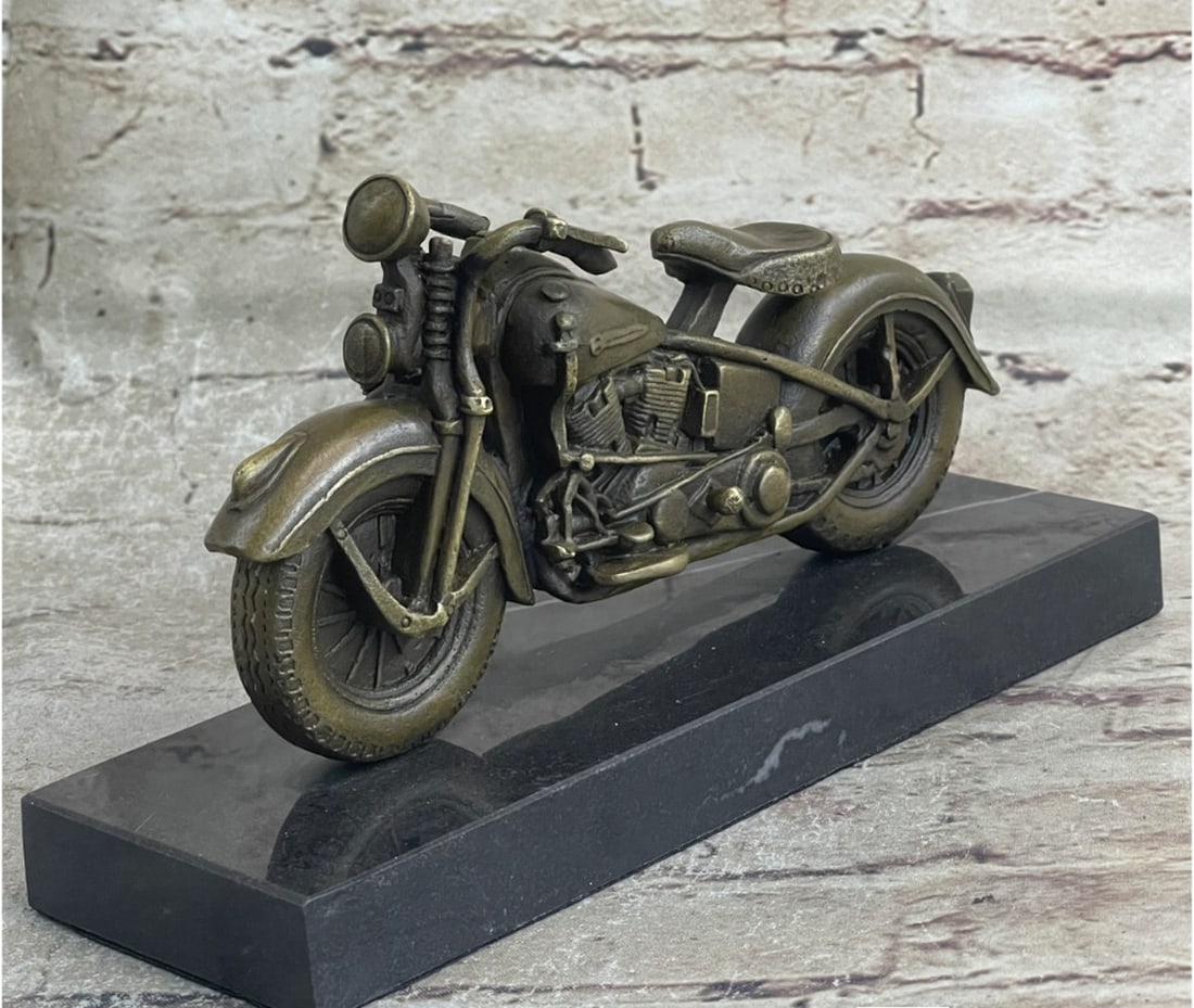 Original Hot Cast Harley Davidson Motorcycle Bronze Sculpture: Original Hot Cast Harley Davidson Motorcycle Bronze Sculpture A museum-quality showpiece,The most popular motorcycle of all time Harley Davidson, captured in the age-old tradition of heroic bronze. I