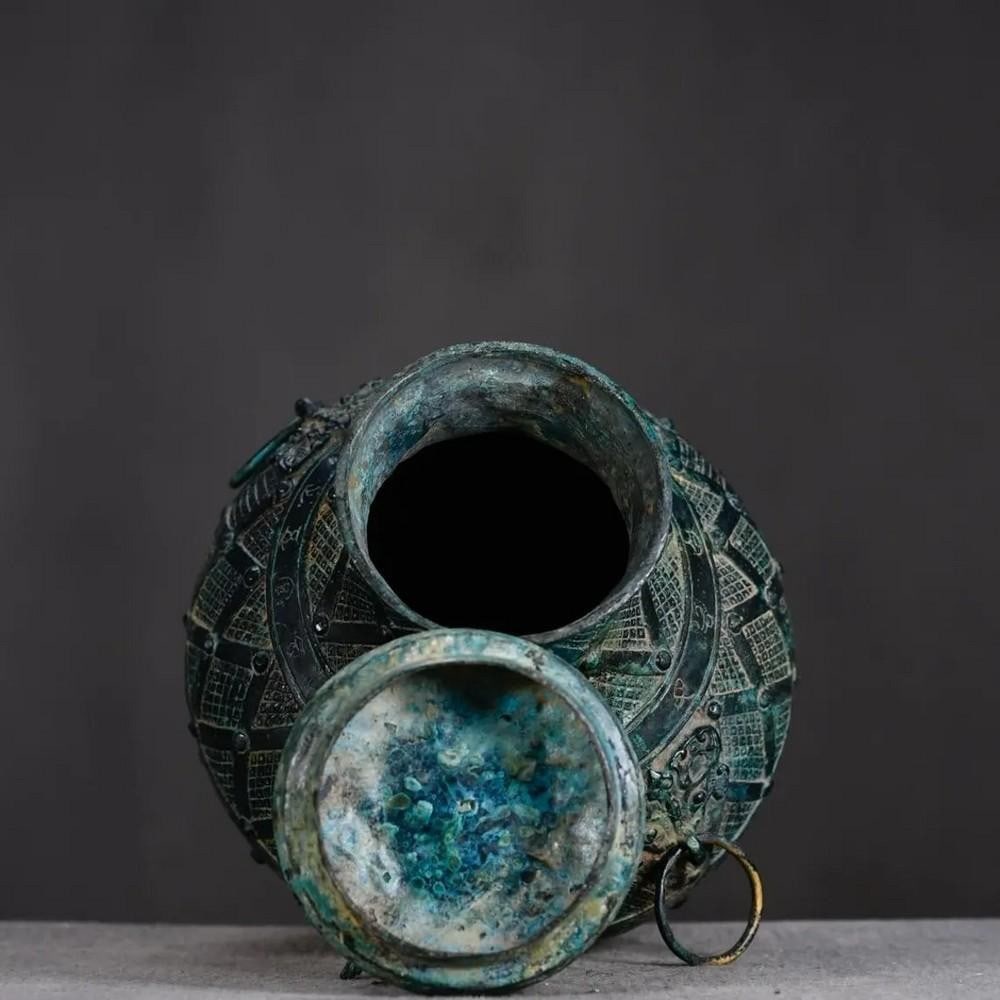 Antique Chinese Patterned Bronze Round Pot - 7