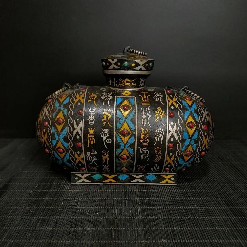 Antique Chinese Inlaid Turquoise Bronze Duck Egg Bottle Ornament: Antique Chinese Inlaid Turquoise Bronze Duck Egg Bottle Ornament This antique Chinese bronze bottle ornament, inlaid with turquoise, is shaped like a duck egg, symbolizing fertility and