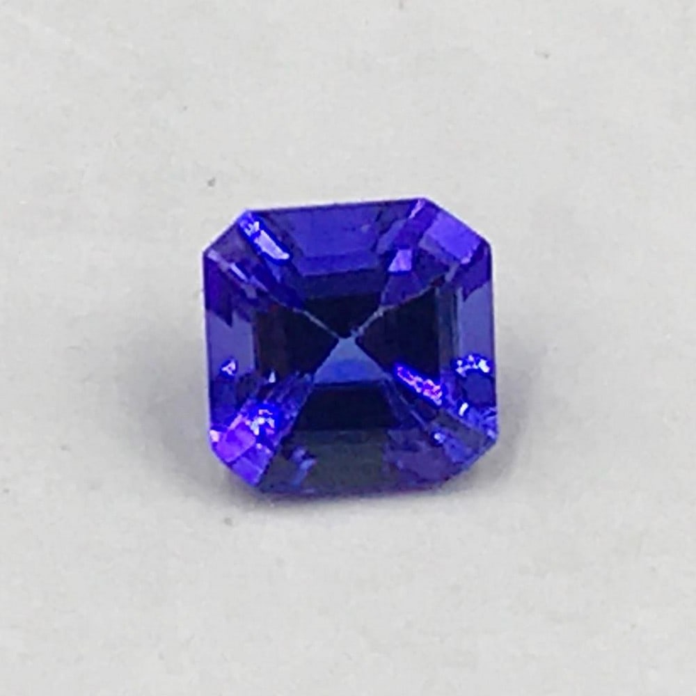 0.7ct Faceted Tanzanite Trillion Gemstone: Faceted Tanzanite Trillion Tanzanite gems are believed to represent heart and intellect combined with intuition and purity. These stones are used as symbols of dignity, truth, judgement and longevity.