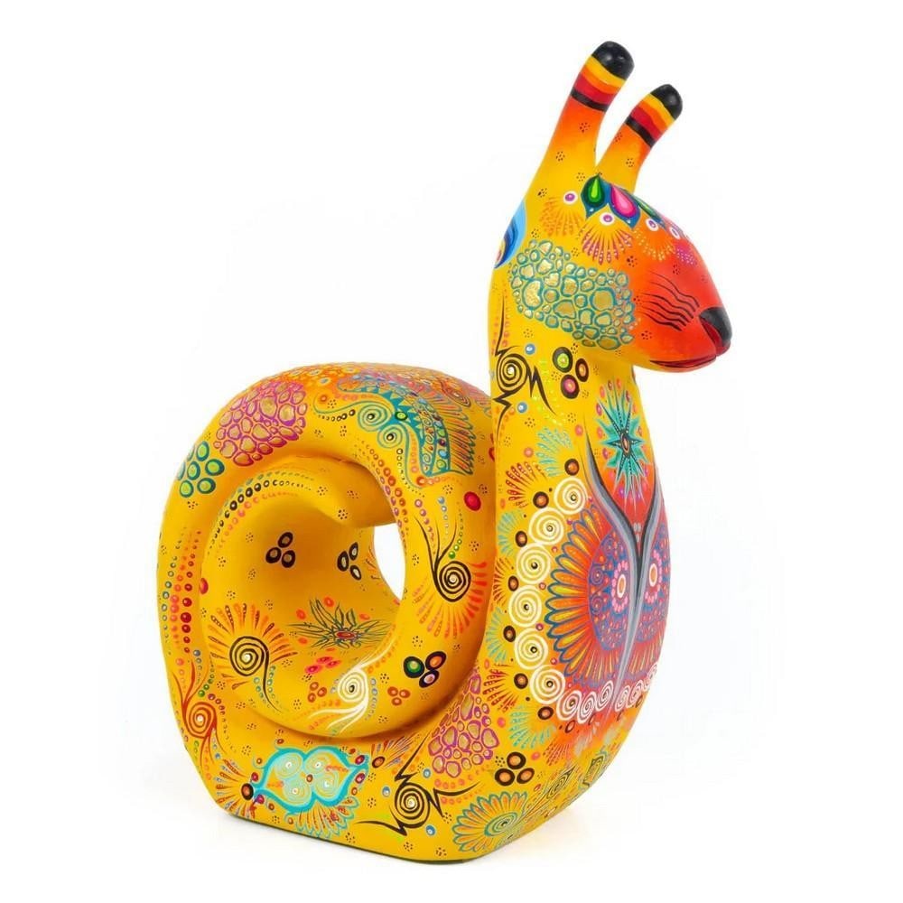 Exquisite Snail – Oaxacan Alebrije by the Sosa Family: Exquisite Snail – Oaxacan Alebrije by the Sosa Family Unfold the quiet magic of this exquisite snail alebrije, a masterwork of Mexican folk art created by the Sosa family in Oaxaca. Hand-carved from
